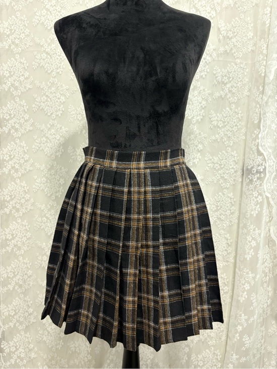 SHEIN Dresses & Skirts - SHEIN Black and Brown Plaid Pleated Skater Skirt